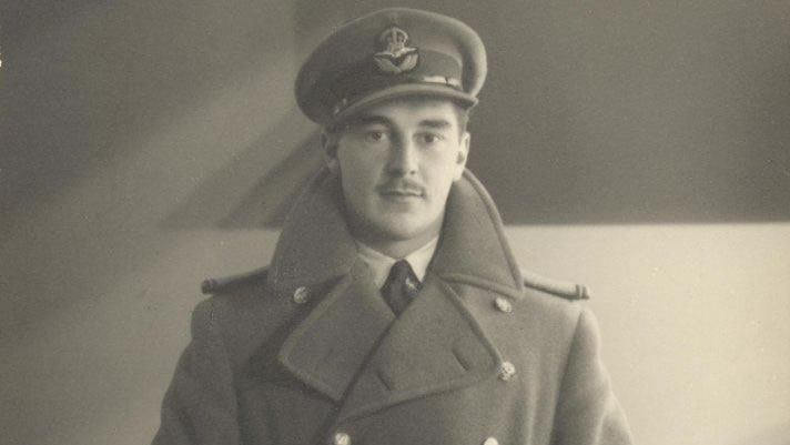 Flight Commander Stuart Crosby Walch.