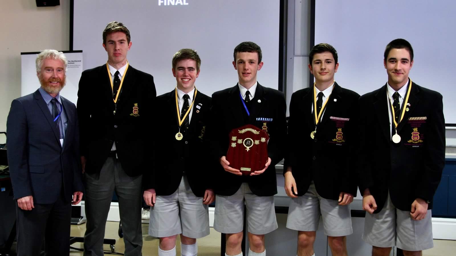 Junior Young Physicists Tournament winning team from Hutchins (large)