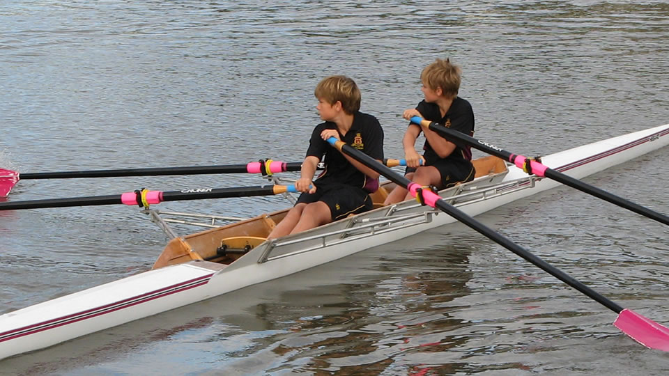 Henley Regatta U13s Double Skull - Eddie Johnstone and Connor Schmidt in stroke.