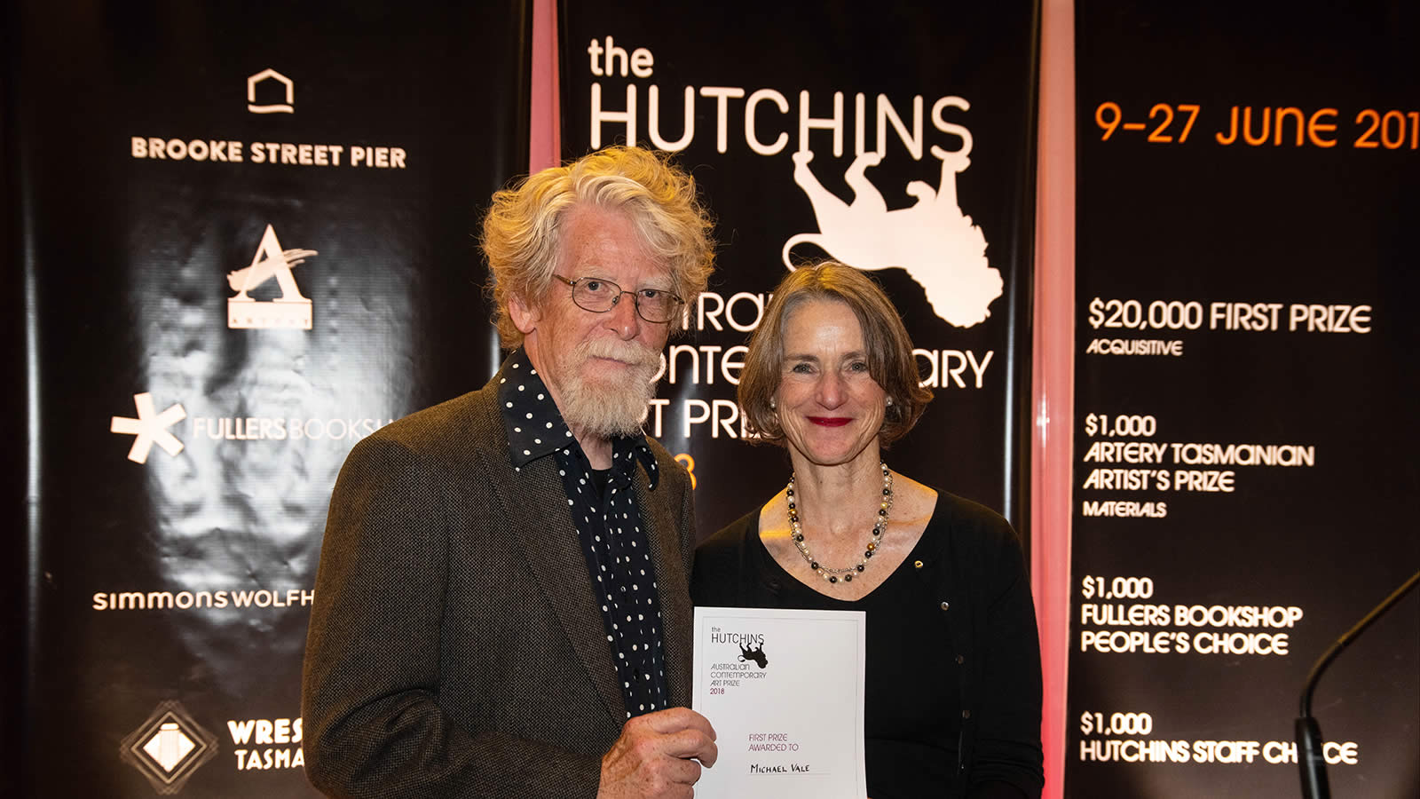 2018 Hutchins Art Prize Winner Michael Vale with Her Excellency Professor the Honourable Kate Warner AC Governor of Tasmania. Photo by Alastair Bett.