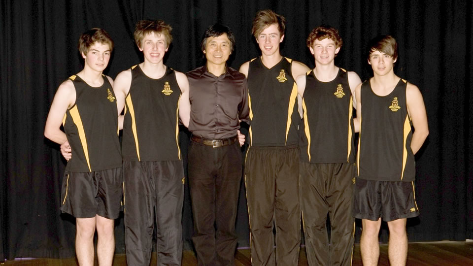 Li Cunxin meets members of The Hutchins School Dance Troupe